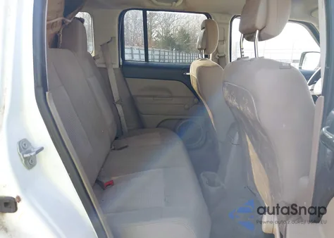 2016 Jeep Patriot Sport from USA, damaged, VIN 1C4NJPBA1GD735882